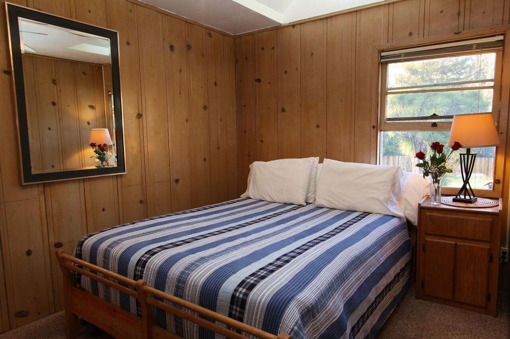 The Woods Hotel - Gay Lgbtq Cabins Guerneville Exterior photo
